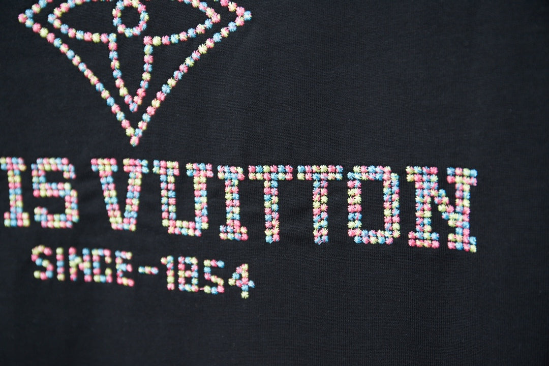 260106 New high-quality embroidered colored hollow embroidery T-shirt