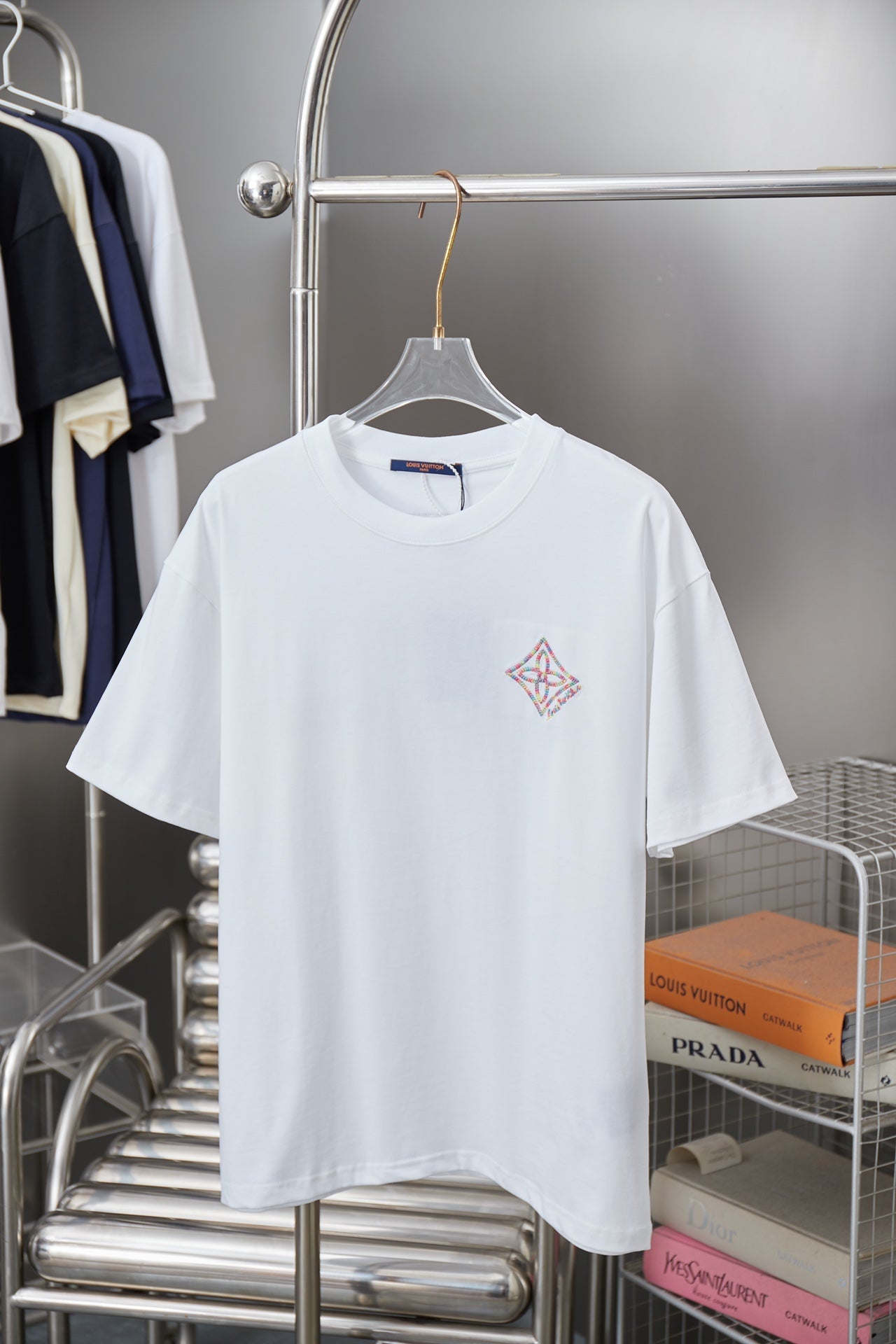 260106 New high-quality embroidered colored hollow embroidery T-shirt