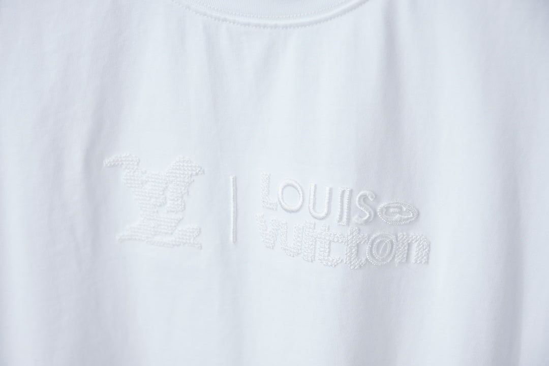 260106 New high-quality embroidered T-shirt with the same color letters