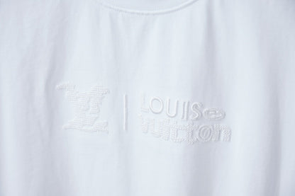260106 New high-quality embroidered T-shirt with the same color letters