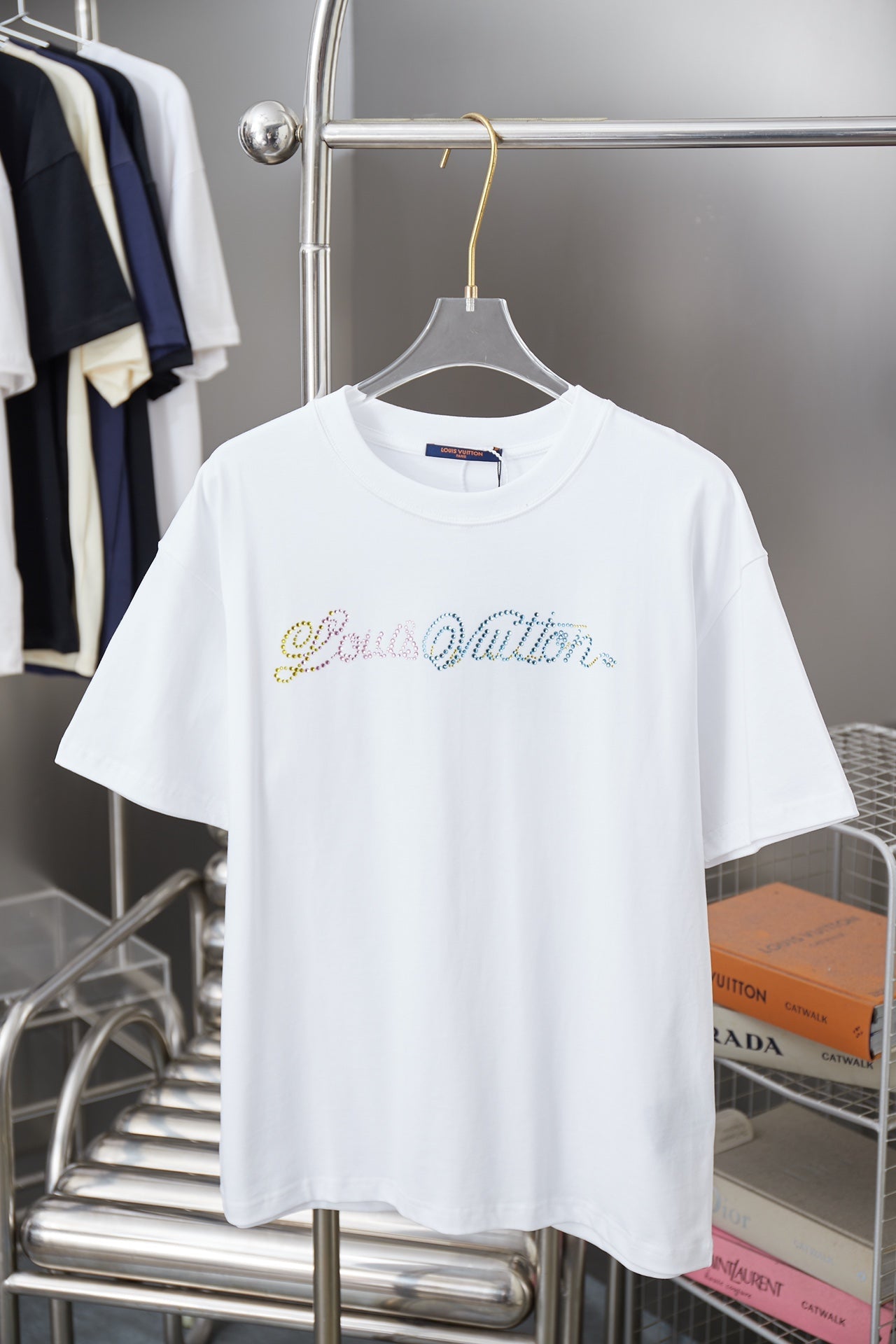 260106 New high-quality embroidered and rhinestone letter-shaped T-shirt