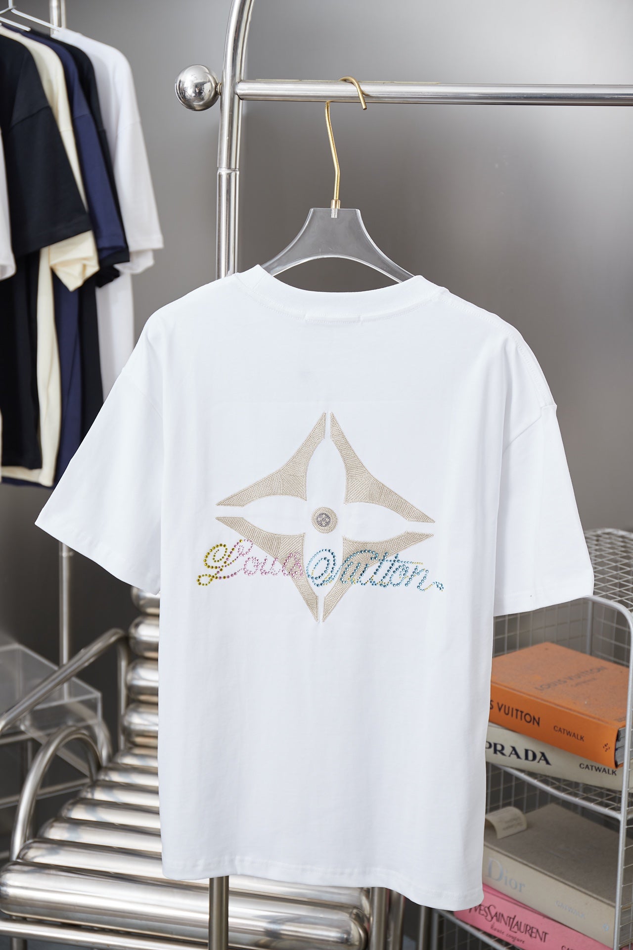 260106 New high-quality embroidered and rhinestone letter-shaped T-shirt