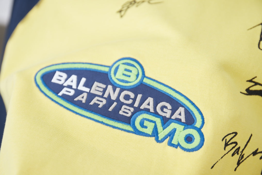 260106 new high-quality T-shirt with color-blocking sleeves and letter signature
