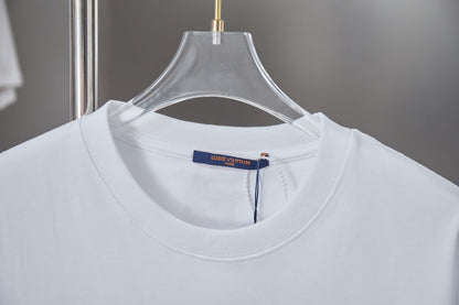 260106 New high-quality T-shirt with iron tower and river pattern