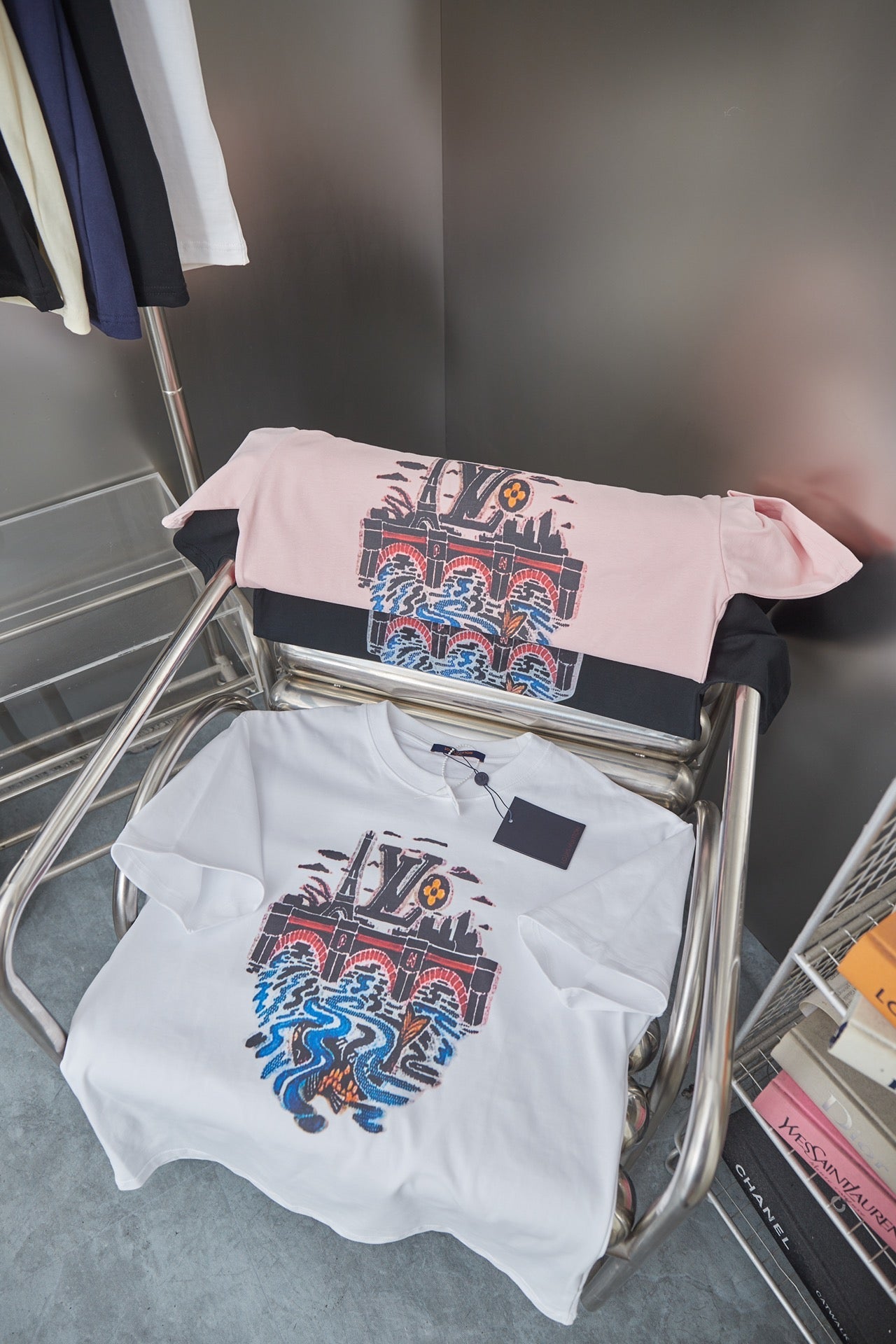260106 New high-quality T-shirt with iron tower and river pattern
