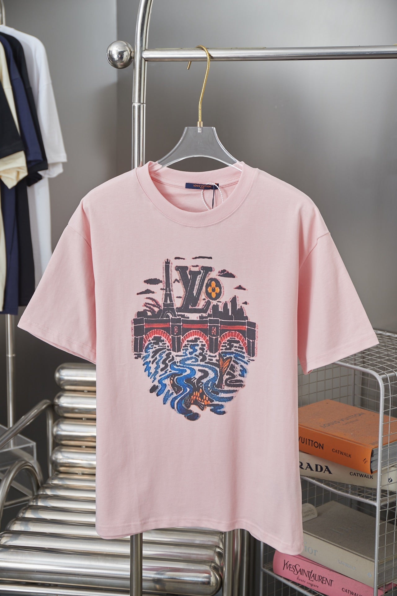 260106 New high-quality T-shirt with iron tower and river pattern