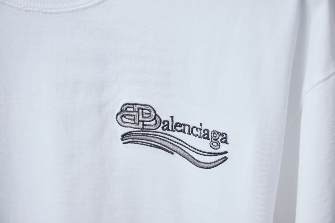 260106 New high-quality lettered distressed T-shirt