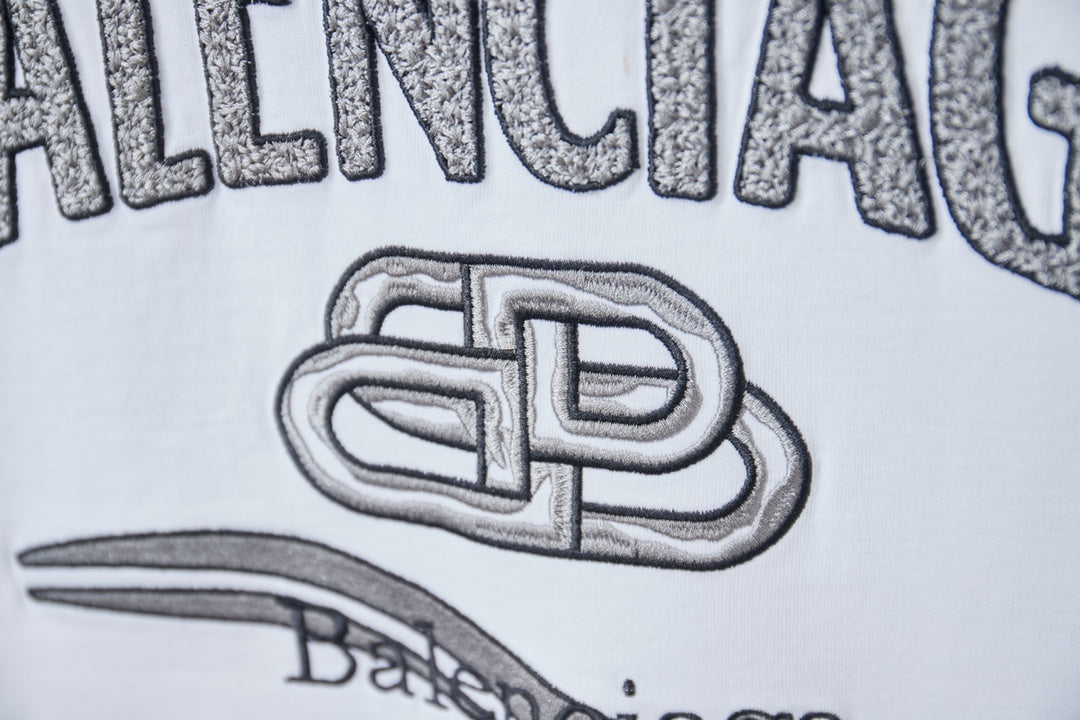 260106 New high-quality lettered distressed T-shirt