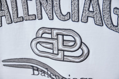 260106 New high-quality lettered distressed T-shirt