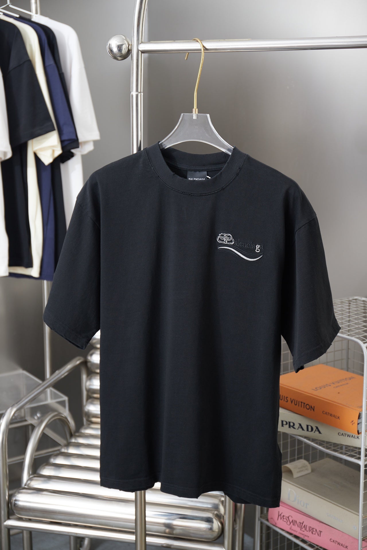 260106 New high-quality lettered distressed T-shirt