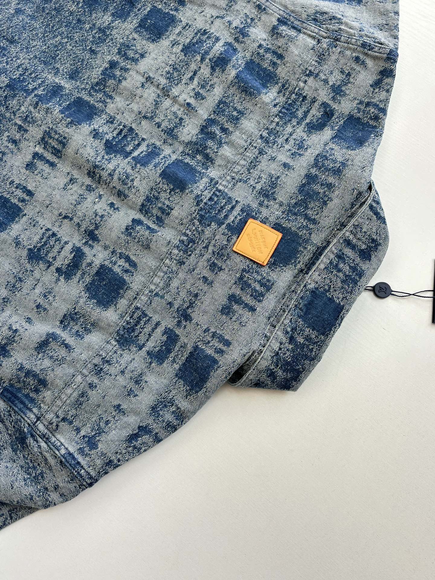 260106 New high-quality gradient bleached full-printed jacquard denim short-sleeved shirt