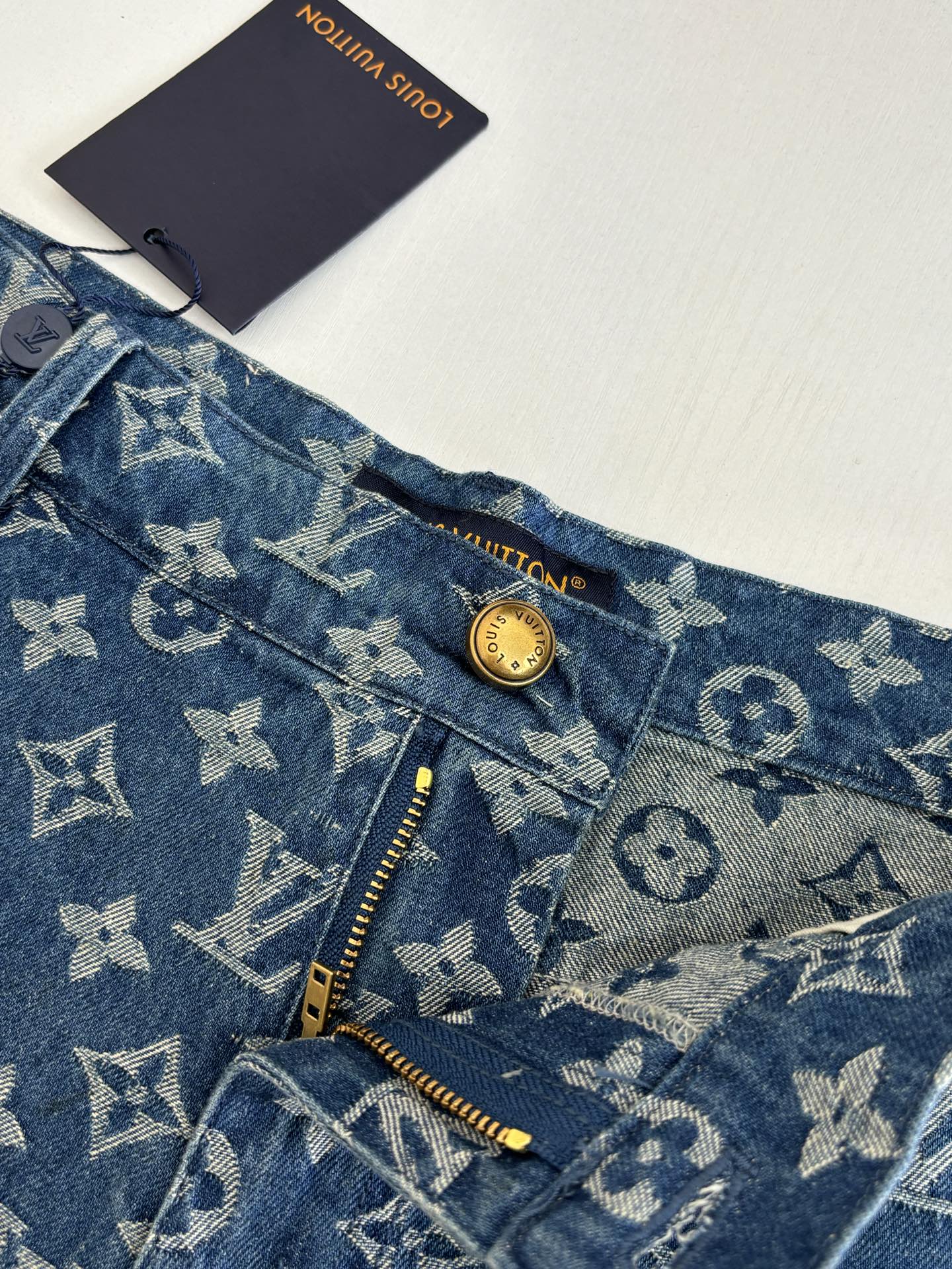 260106 New high-quality gradient bleached full-printed jacquard denim shorts