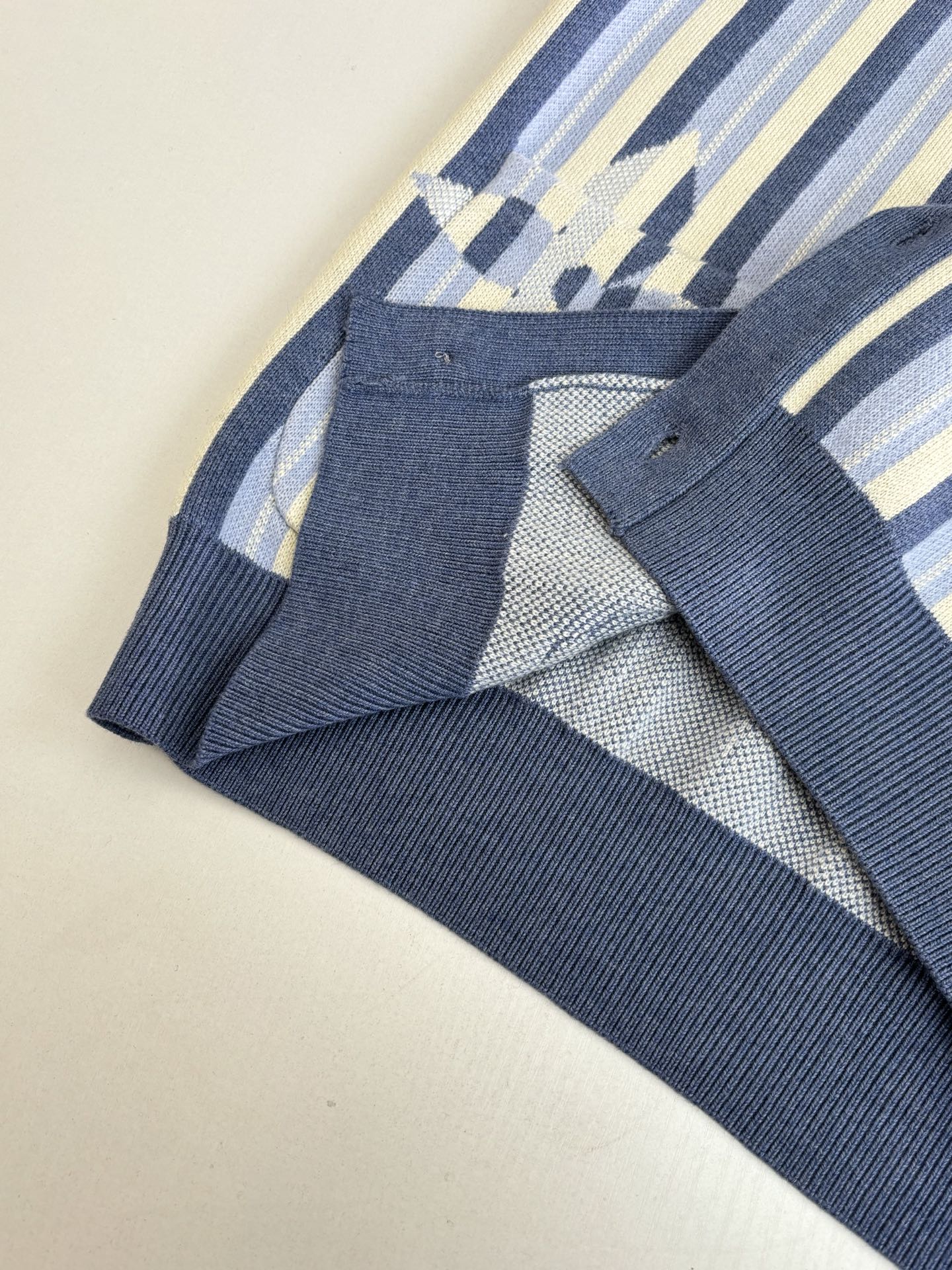 260106 new high-quality striped jacquard single-breasted knitted cardigan
