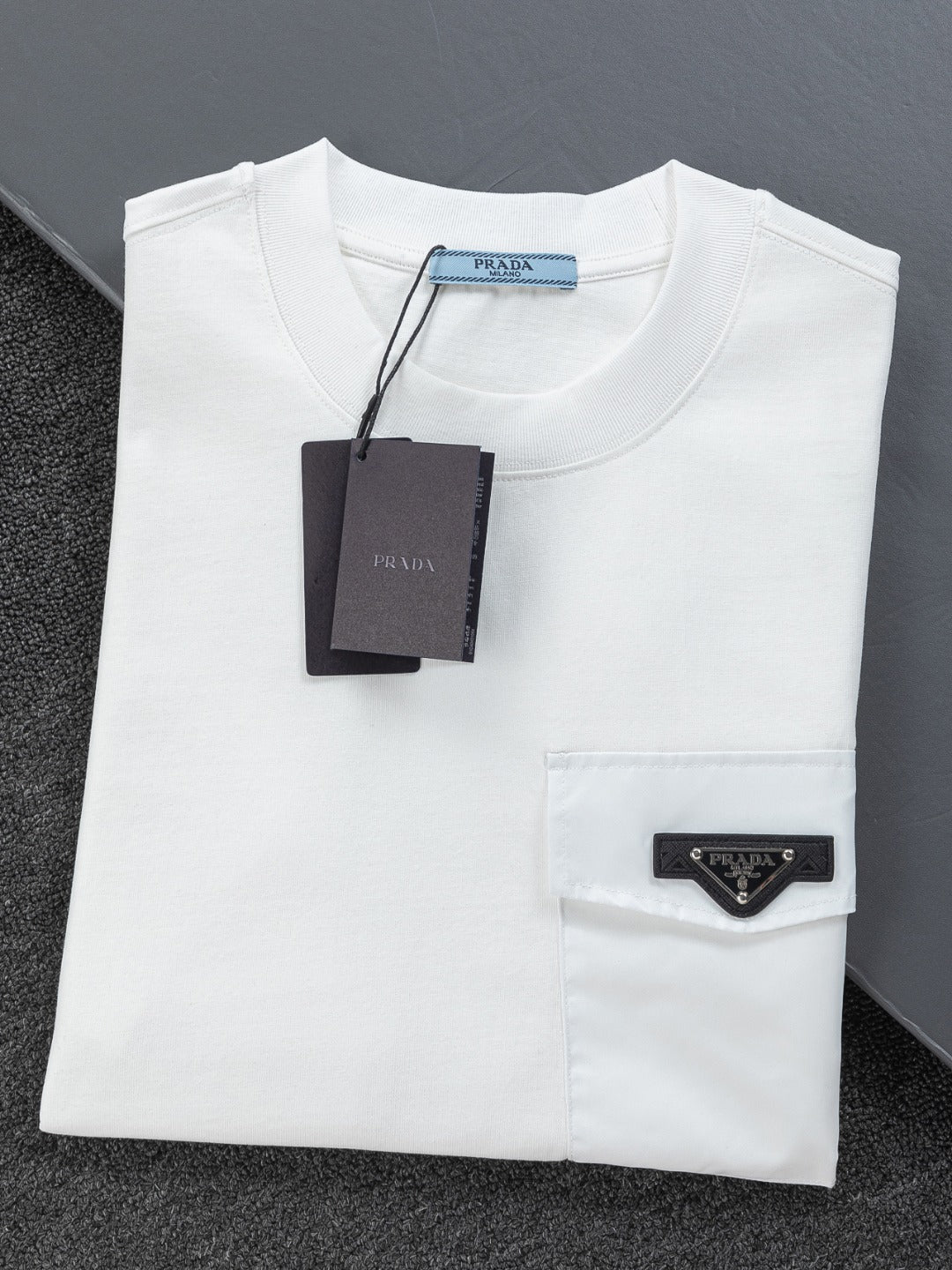 260113 New high-quality leather-lined logo T-shirt