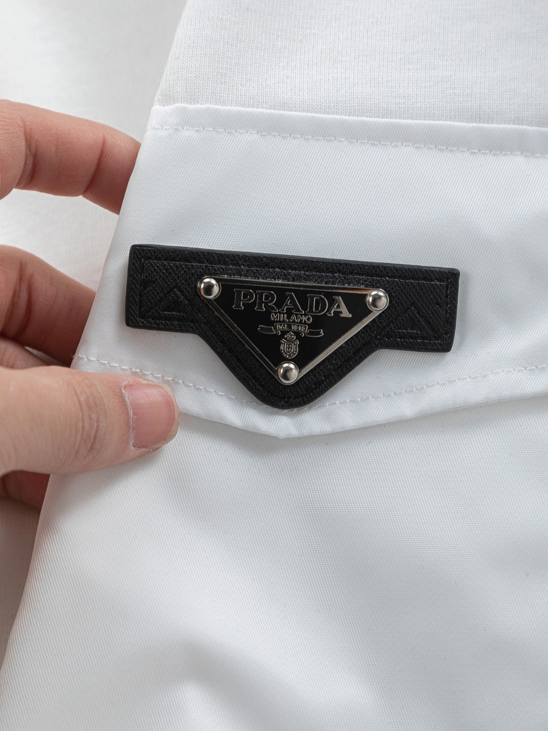 260113 New high-quality leather-lined logo T-shirt