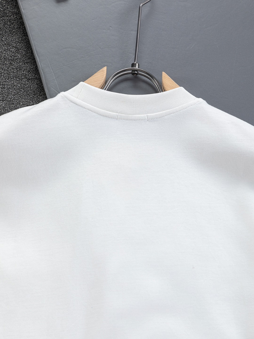 260113 New high-quality leather-lined logo T-shirt