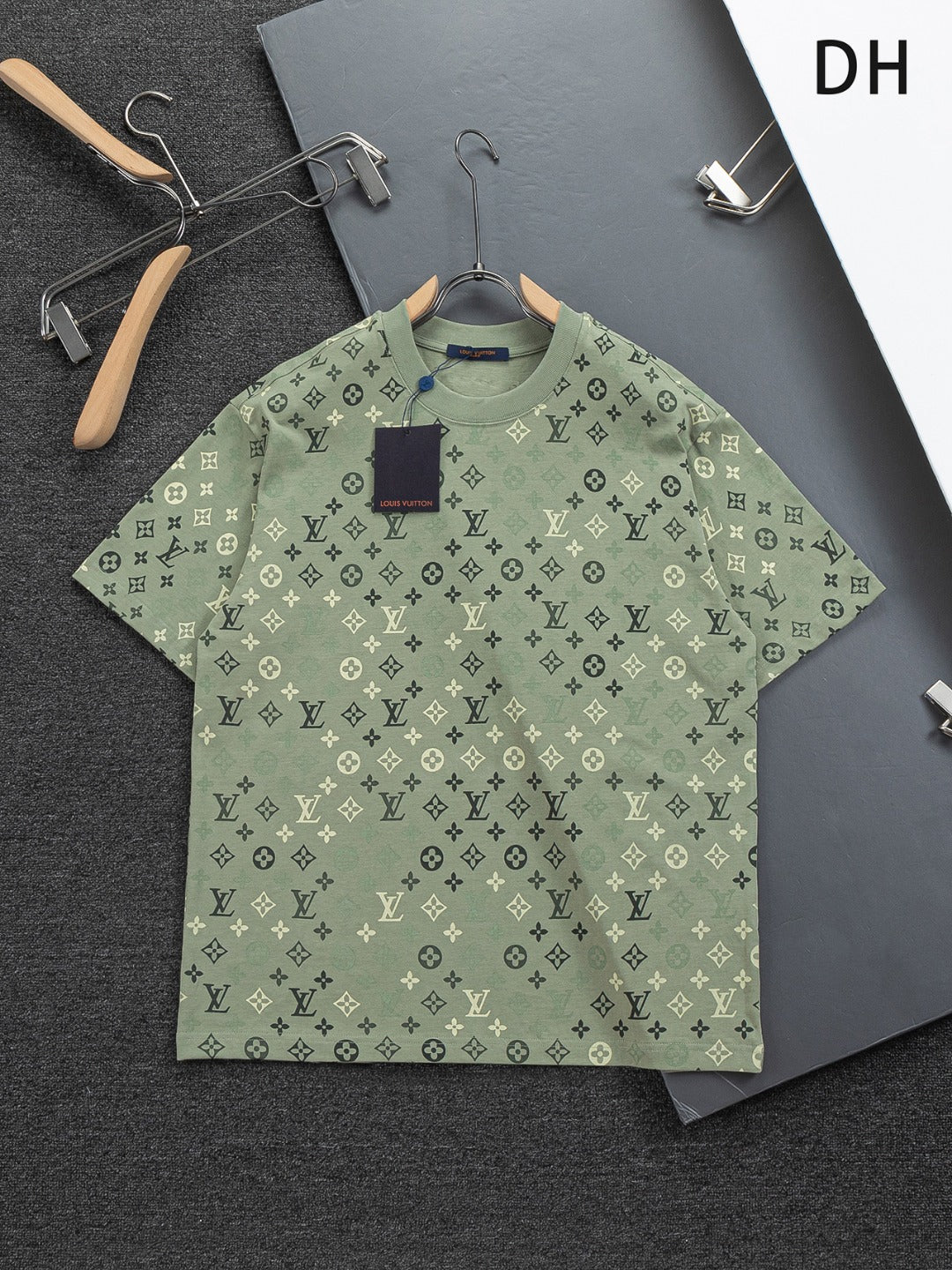 260113 New high-quality feature gradient printed T-shirt