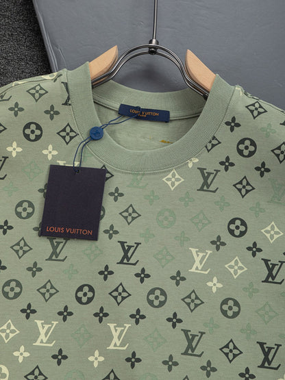 260113 New high-quality feature gradient printed T-shirt