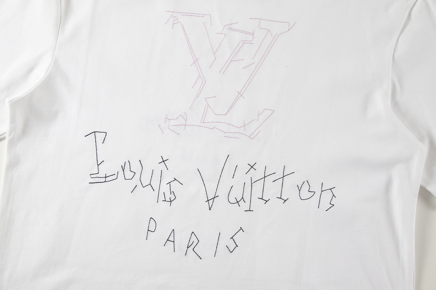 260113 New high-quality embroidered connected T-shirt
