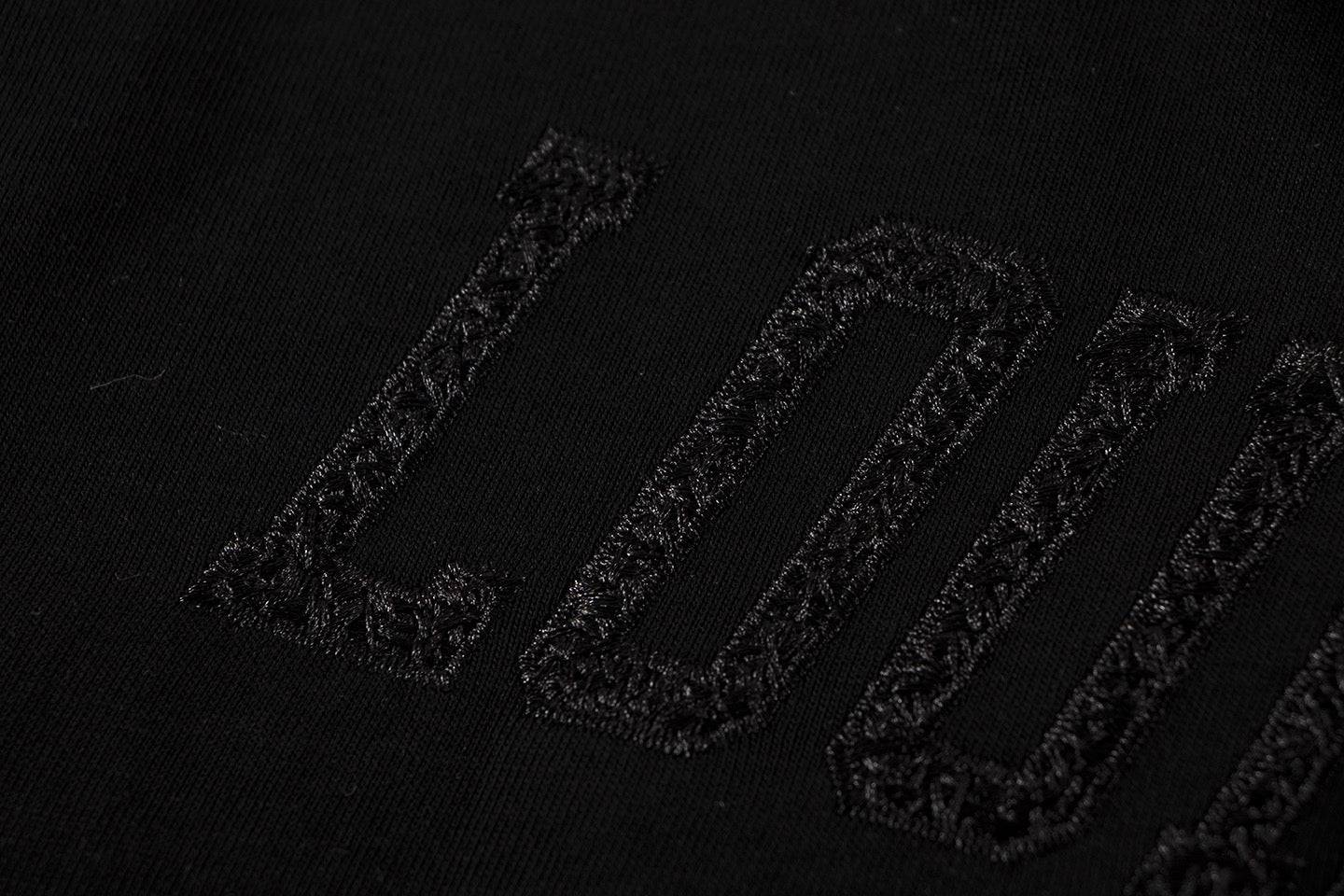 260113 New high-quality solid-color embroidered T-shirt