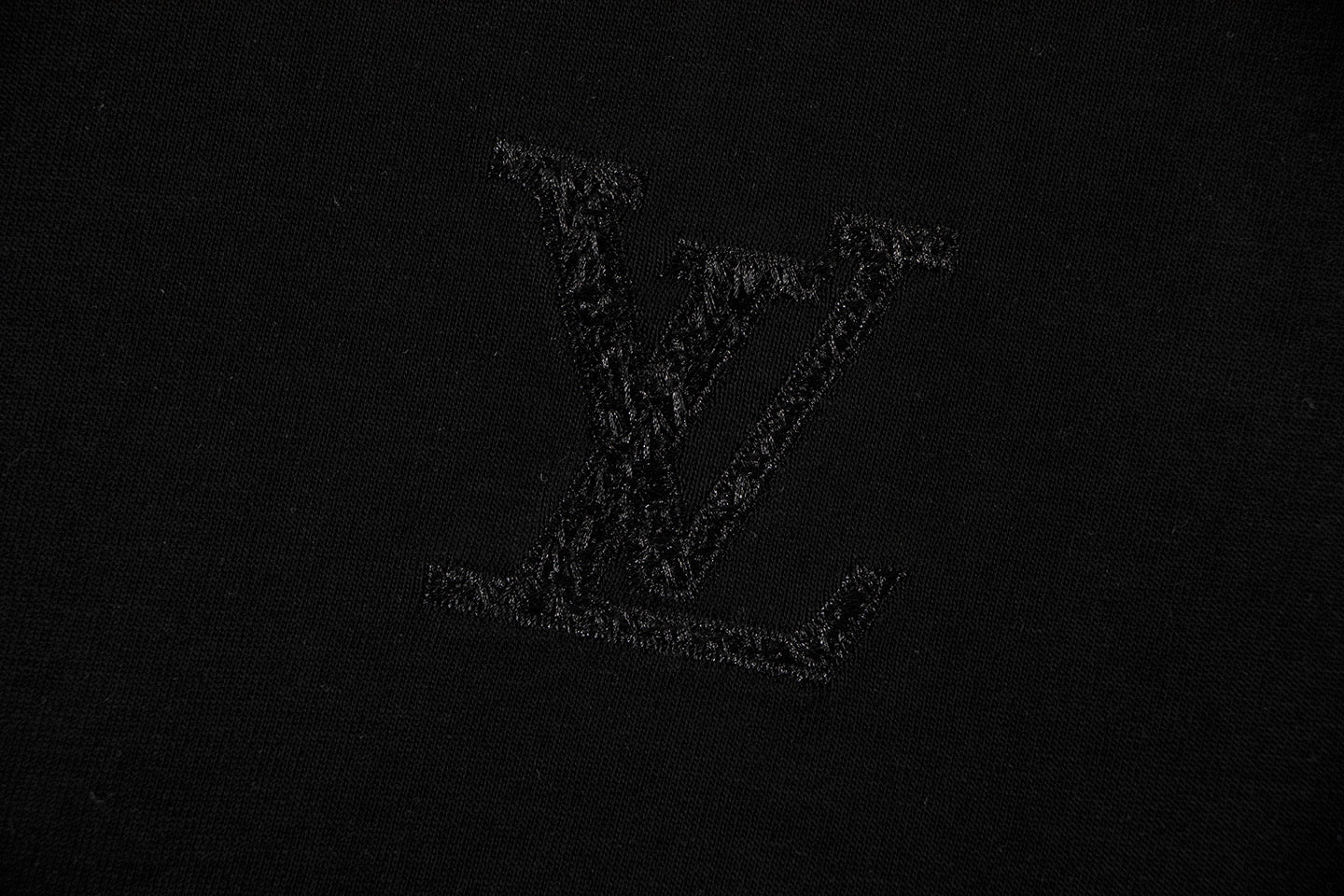 260113 New high-quality solid-color embroidered T-shirt