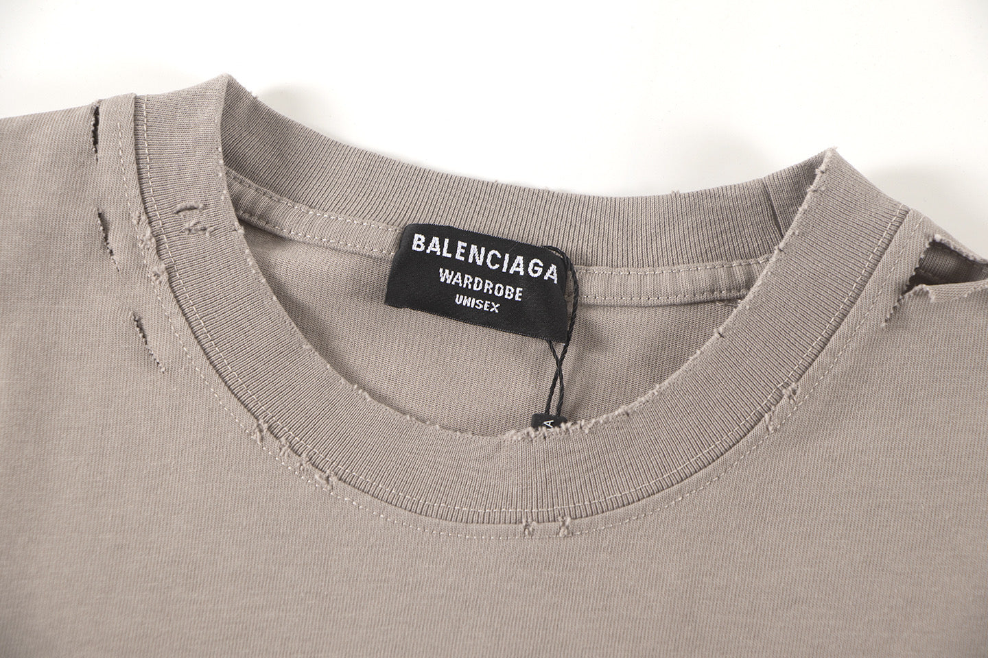 260113 New high-quality classic tape distressed letter T-shirt