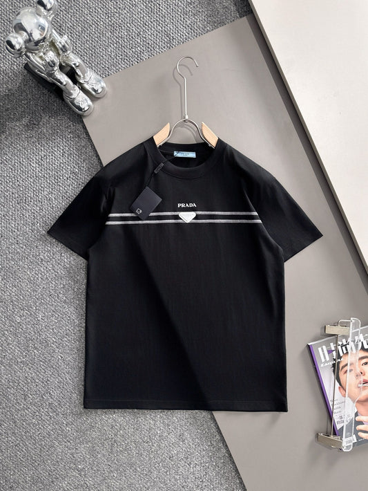 260113 New high-quality classic front-logo triangle-pattern T-shirt