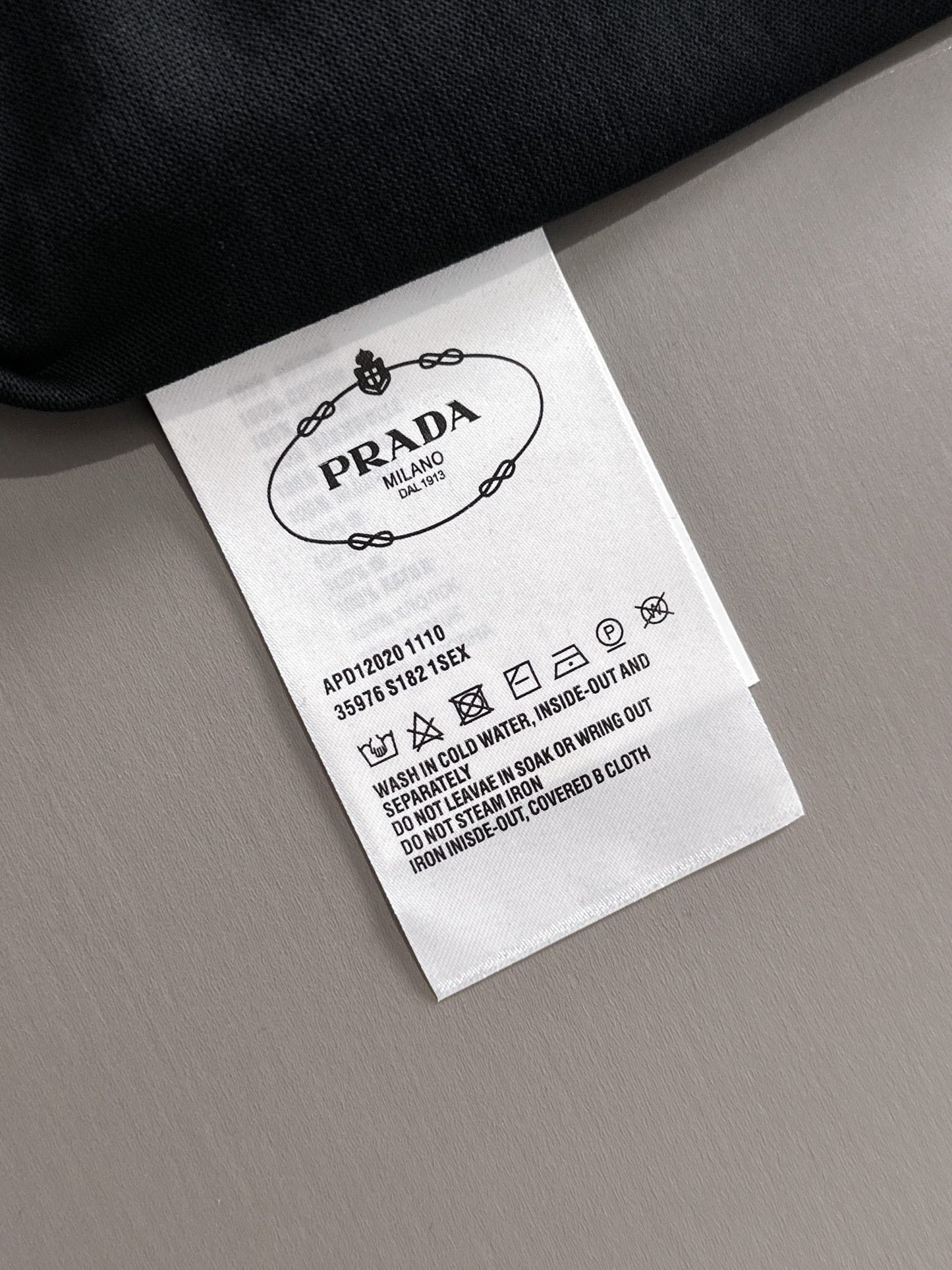 260113 New high-quality classic pocket triangle logo T-shirt