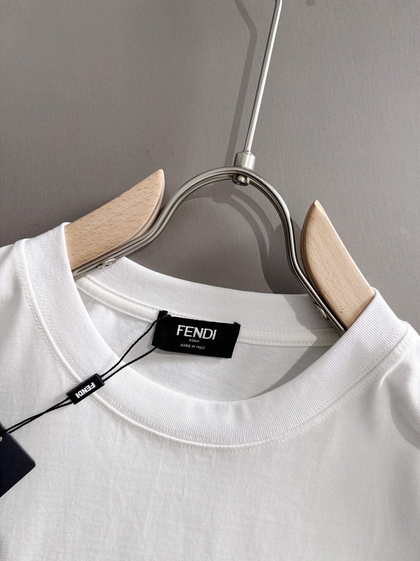 260113 New high-quality, simple and classic eye T-shirt
