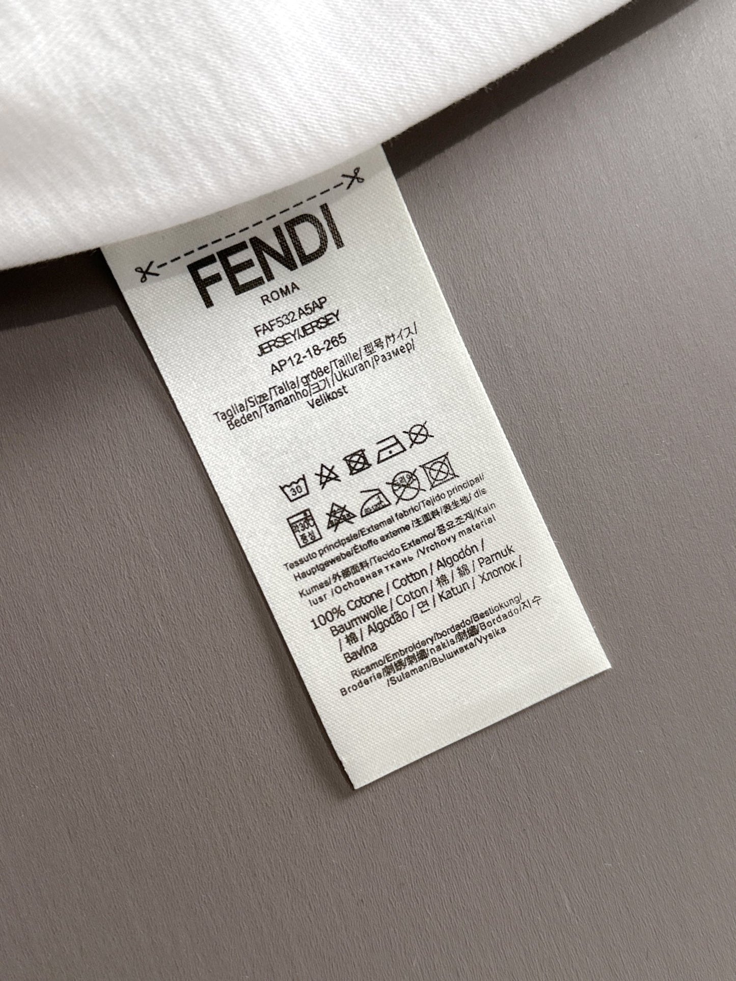260113 New high-quality, simple and classic eye T-shirt