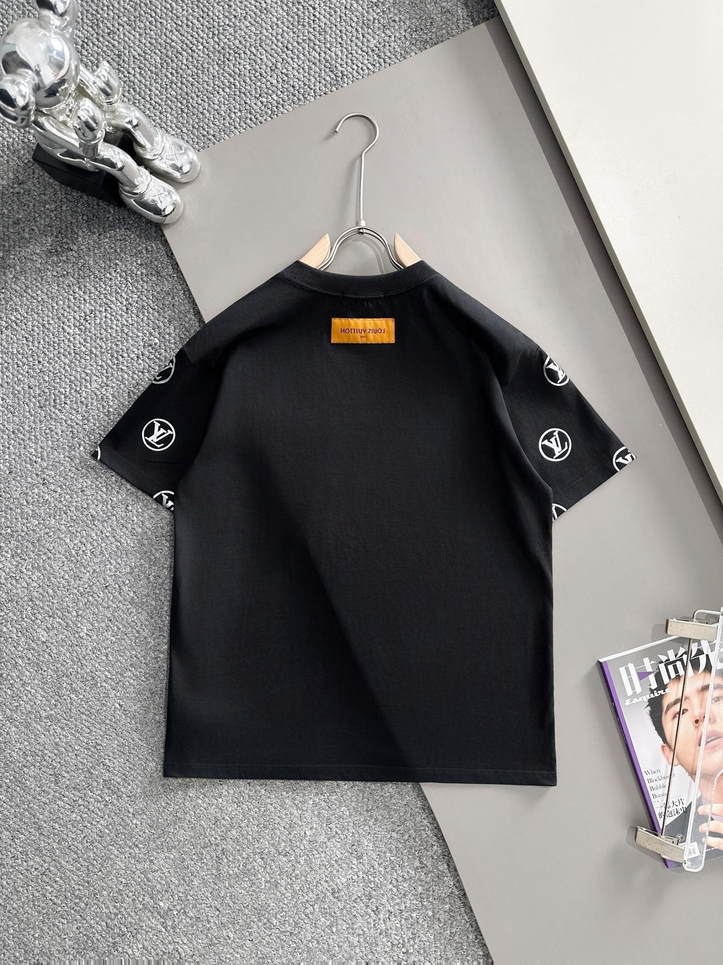 260113 New high-quality T-shirt with pocket sleeves and printed design