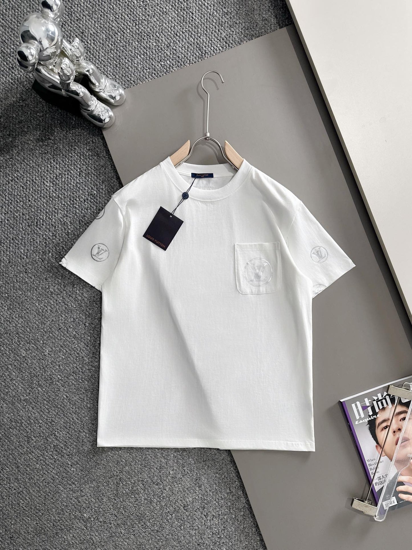 260113 New high-quality T-shirt with pocket sleeves and printed design