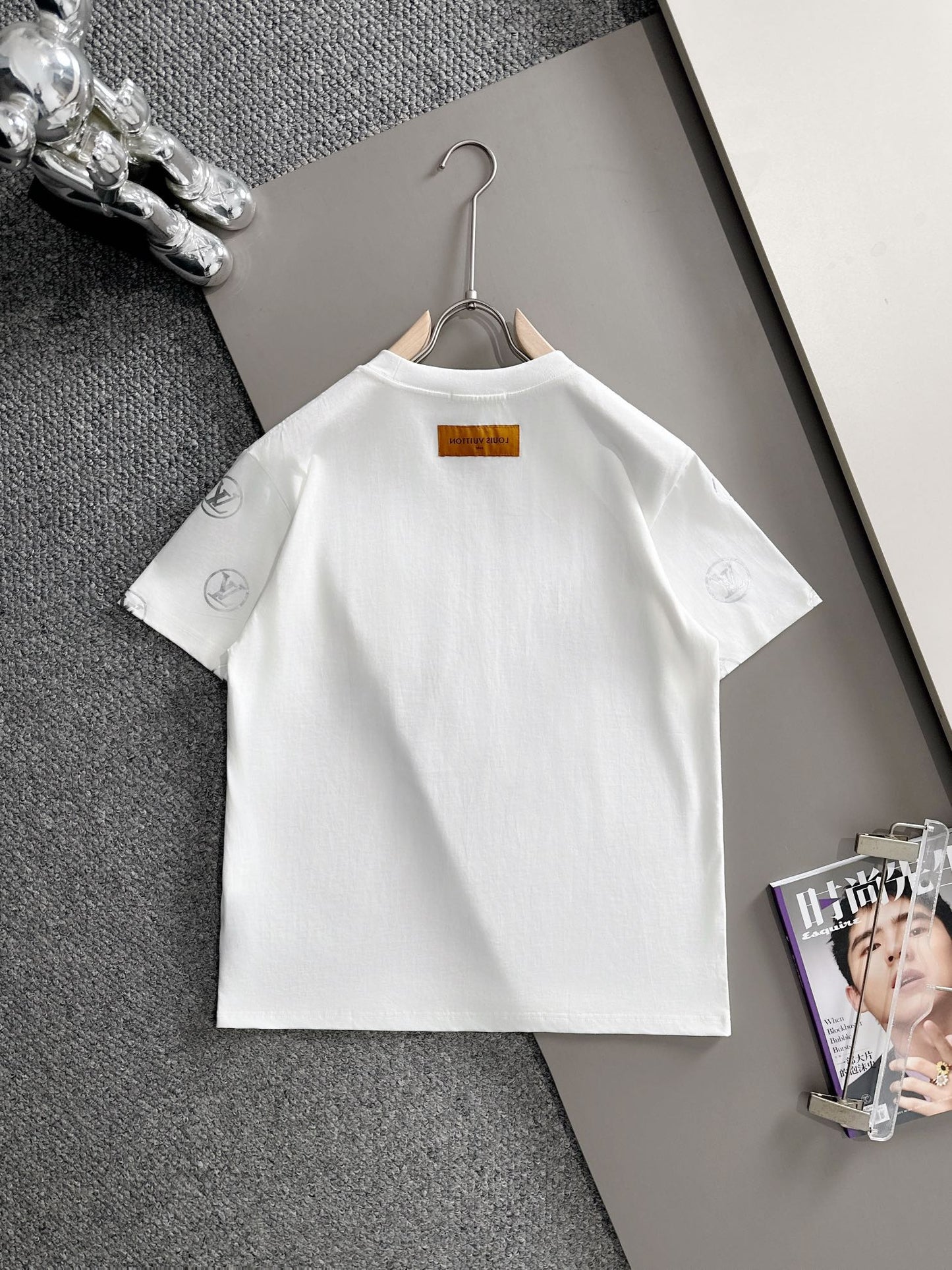 260113 New high-quality T-shirt with pocket sleeves and printed design