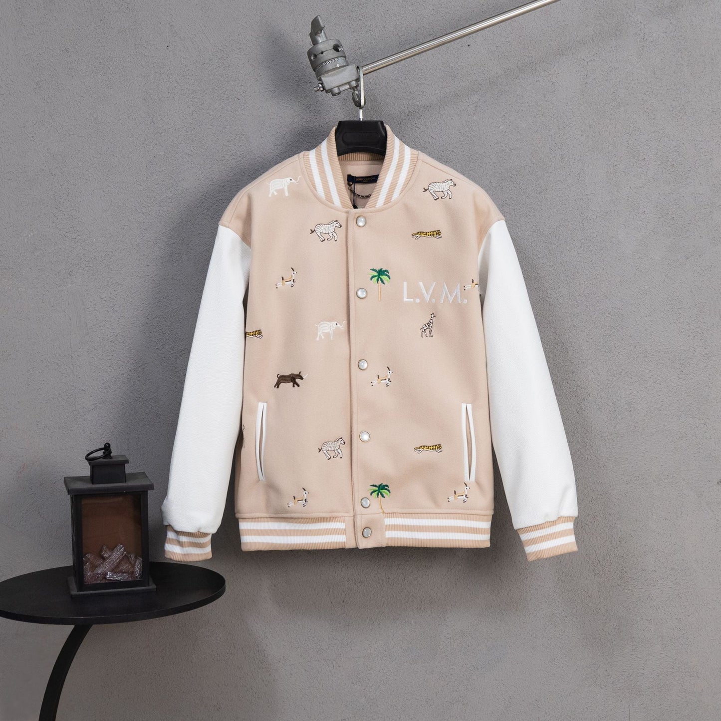 260113 New high-quality animal embroidery baseball jacket