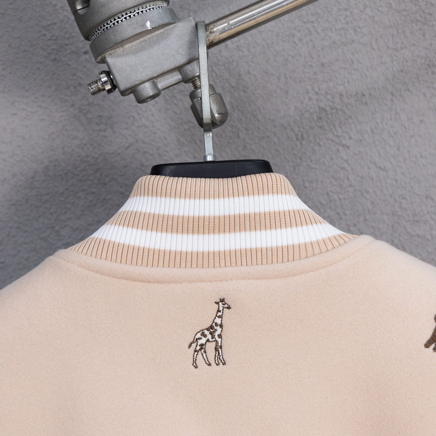 260113 New high-quality animal embroidery baseball jacket