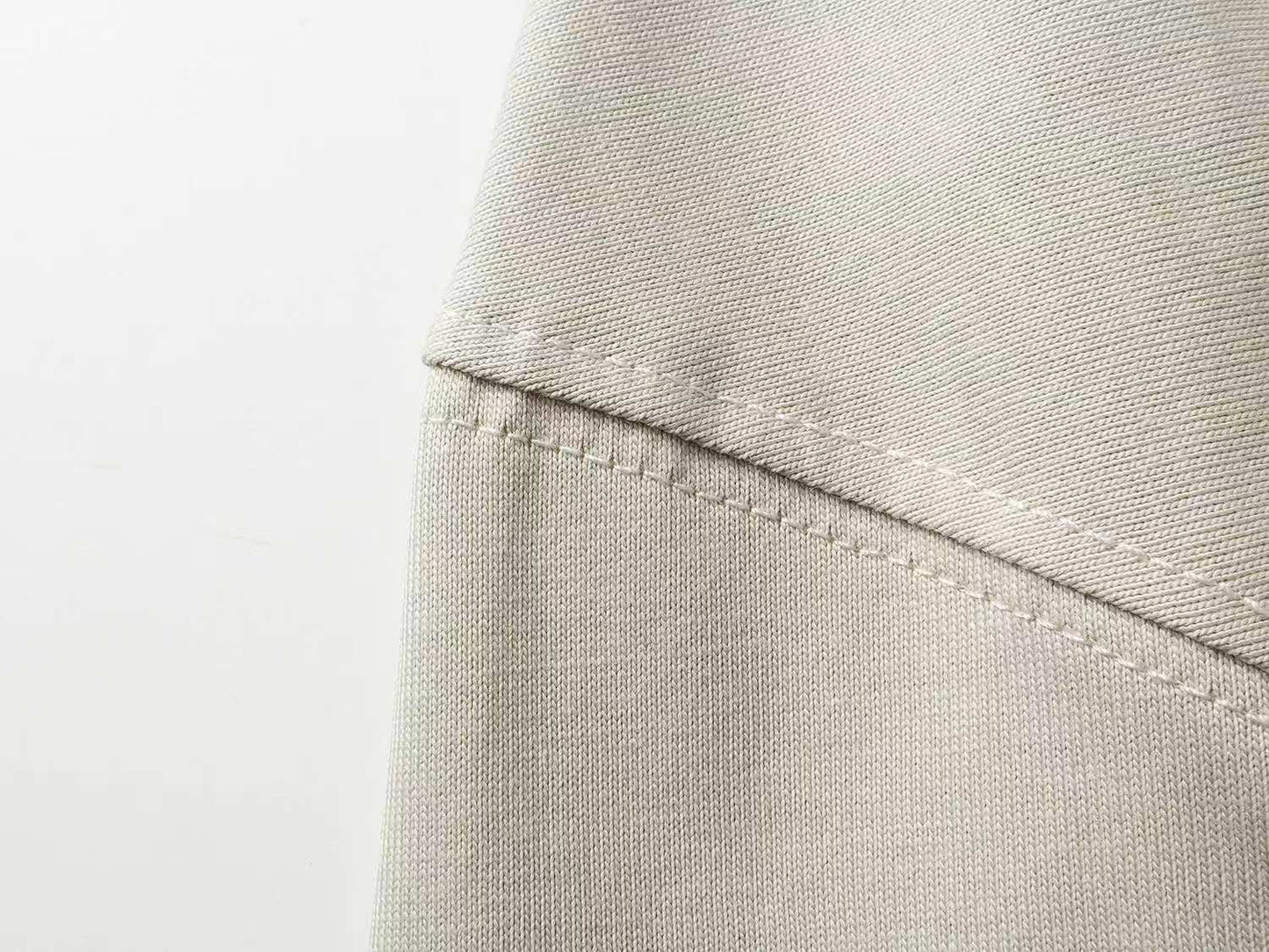 260113 New high-quality heavy-duty V-neck direct-injection printed long-sleeve shirt