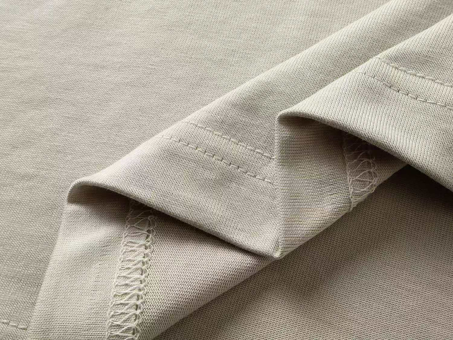 260113 New high-quality heavy-duty V-neck direct-injection printed long-sleeve shirt