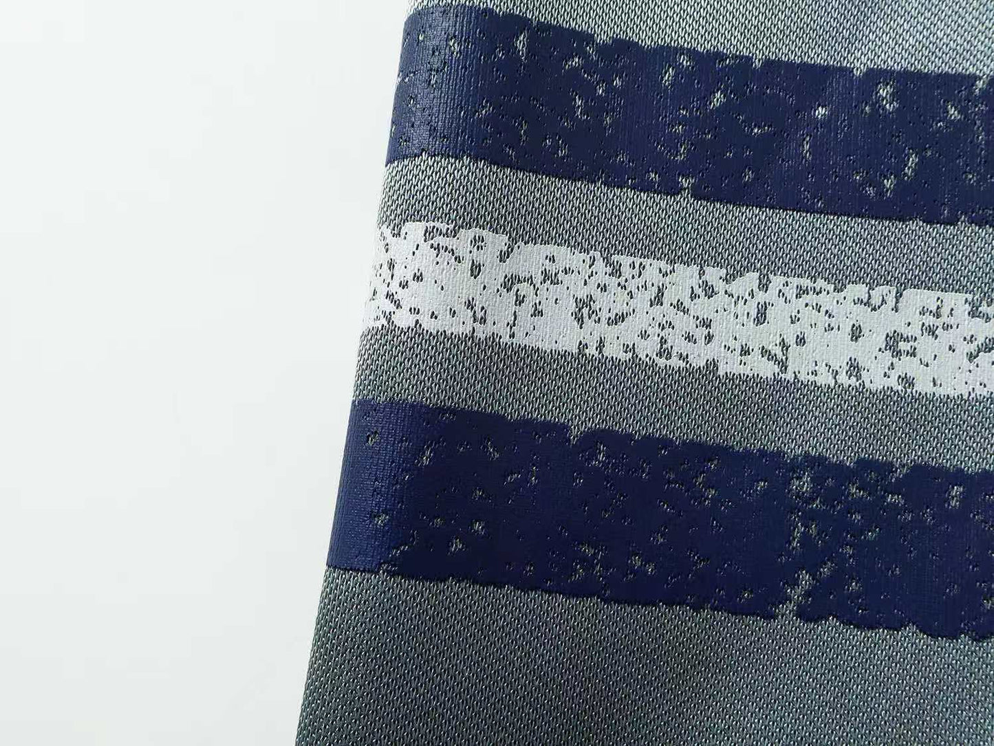 260113 New high-quality heavy-duty V-neck direct-injection printed long-sleeve shirt