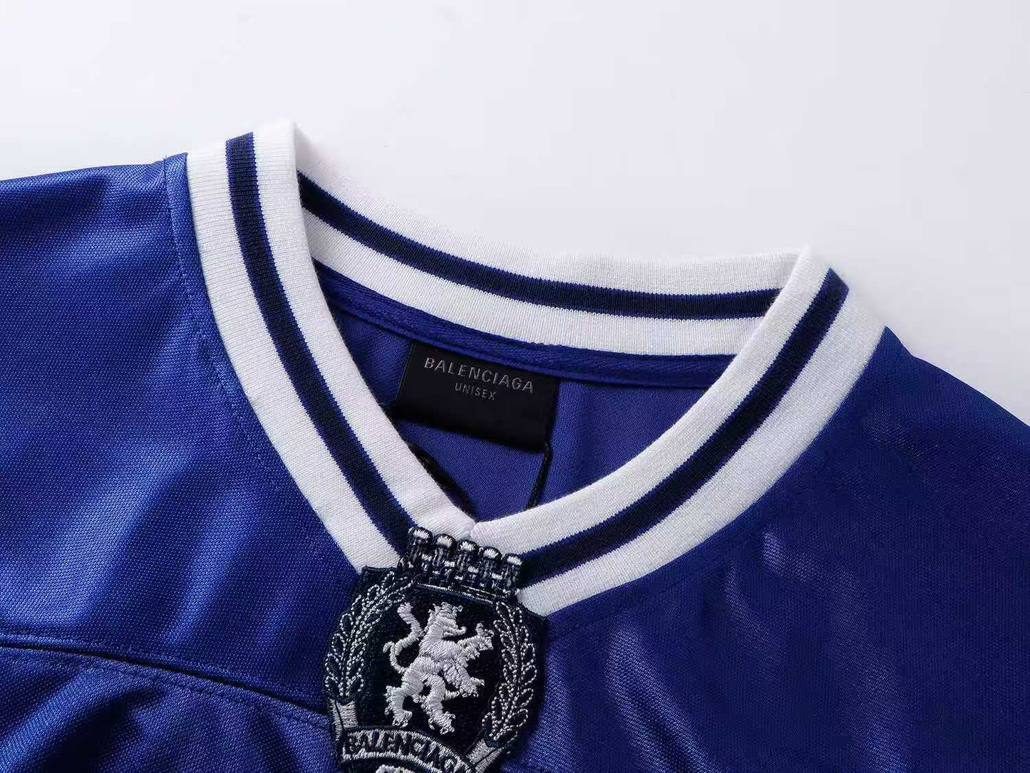 260113 New high-quality heavy-duty V-neck direct-injection printed long-sleeve shirt
