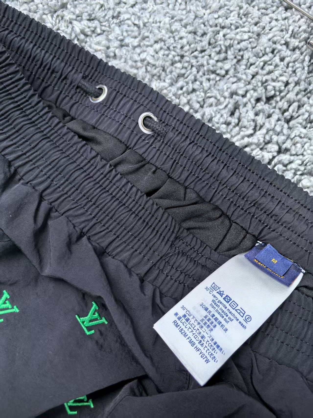 260113 New high-quality gradient embroidery four-quarter beach shorts