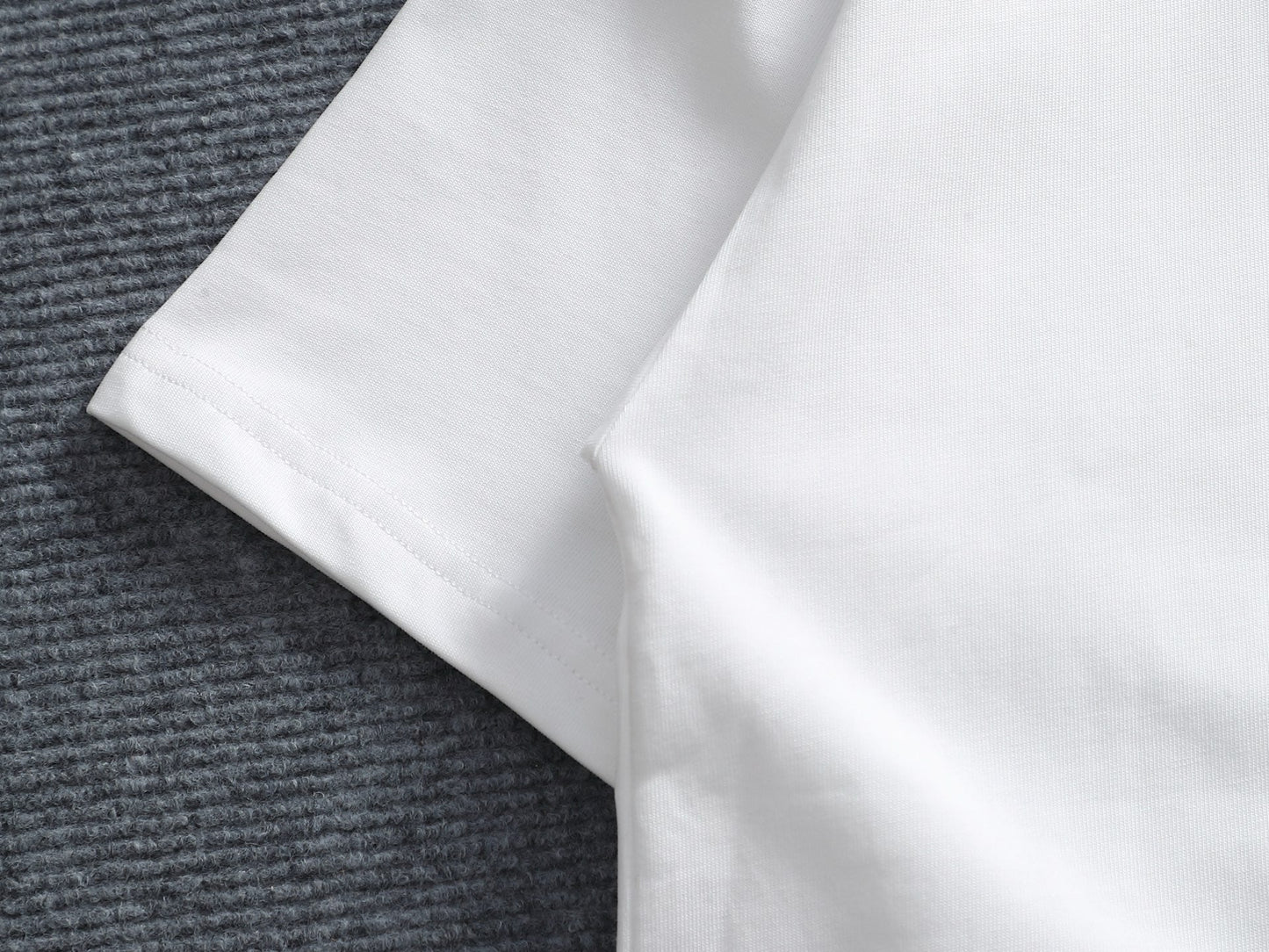 260113 New high-quality classic patchwork embroidered T-shirt