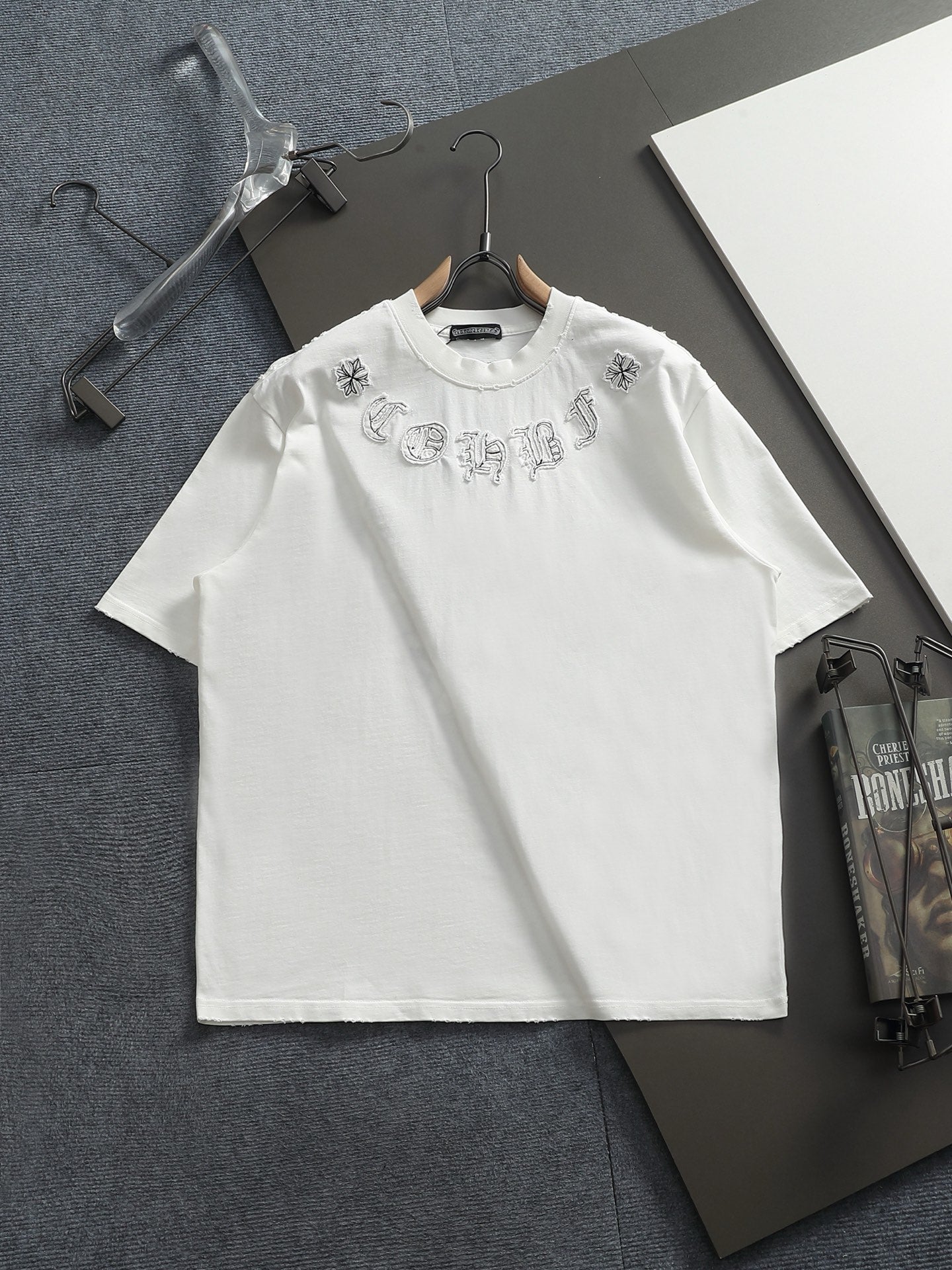 260113 New high-quality classic patchwork embroidered T-shirt