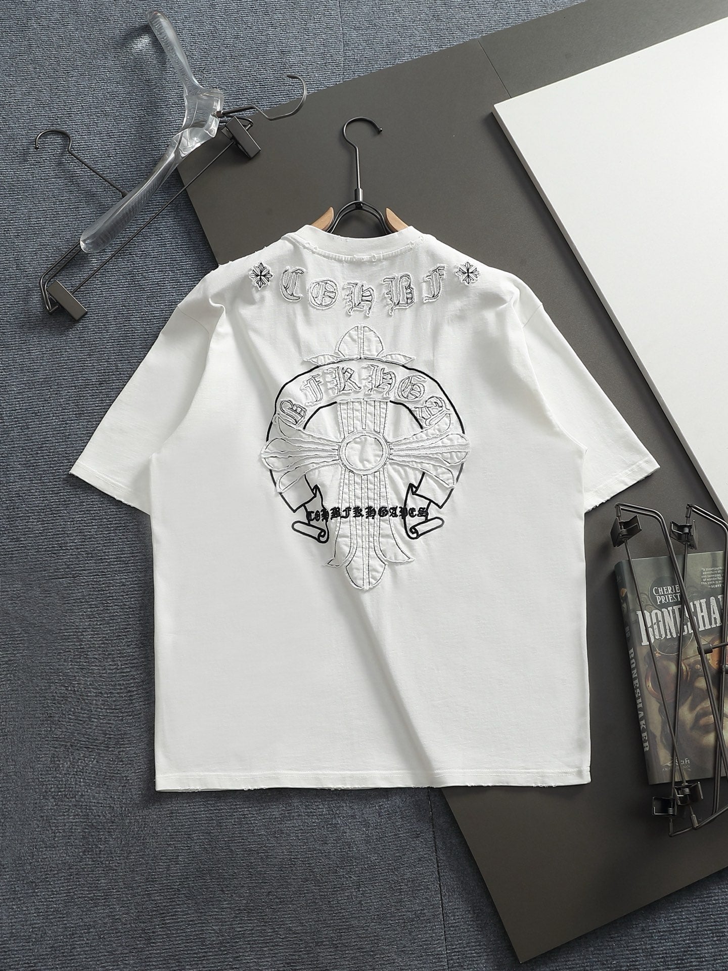 260113 New high-quality classic patchwork embroidered T-shirt
