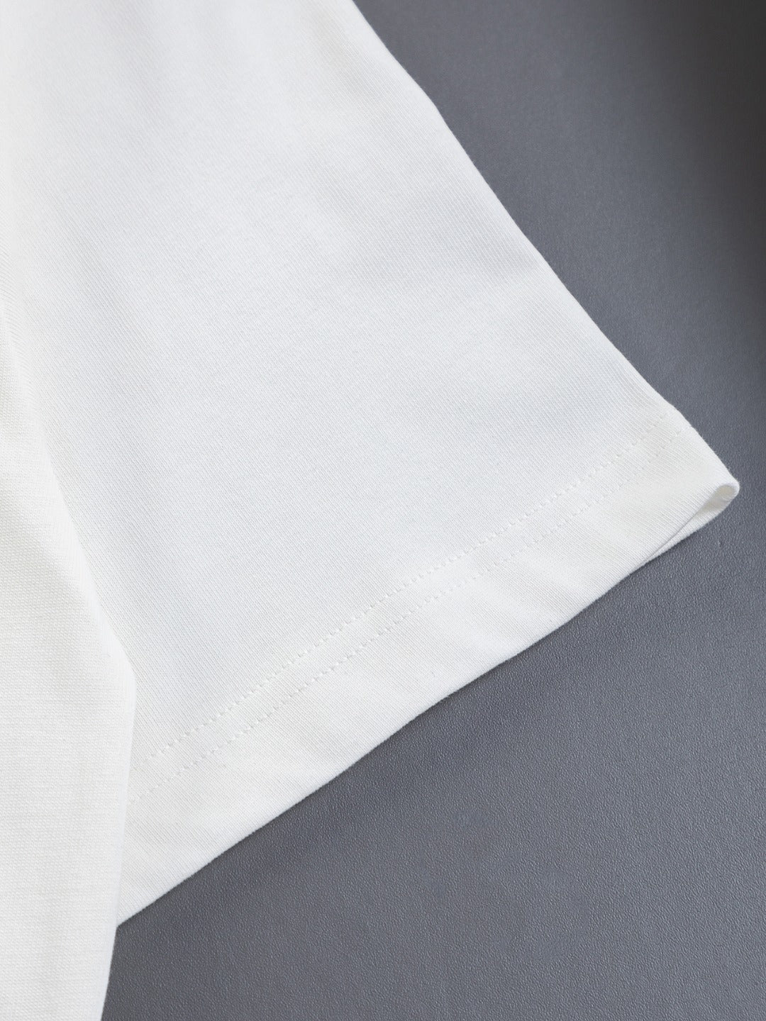 260120 New high-quality embroidered T-shirt with font design