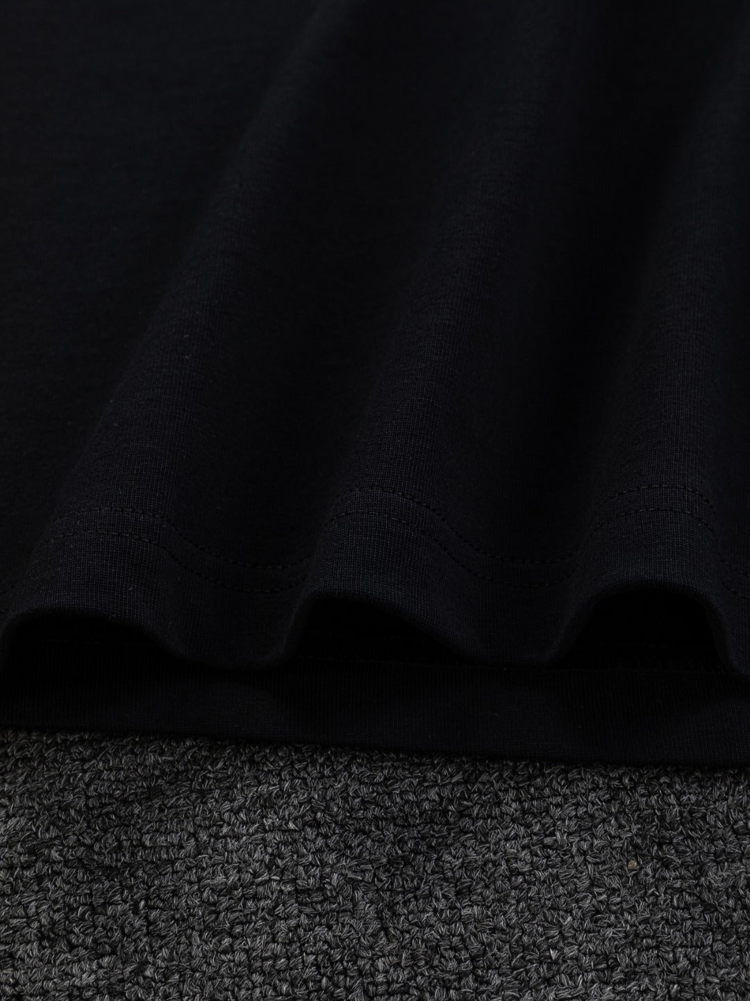 260120 New high-quality embroidered T-shirt with font design