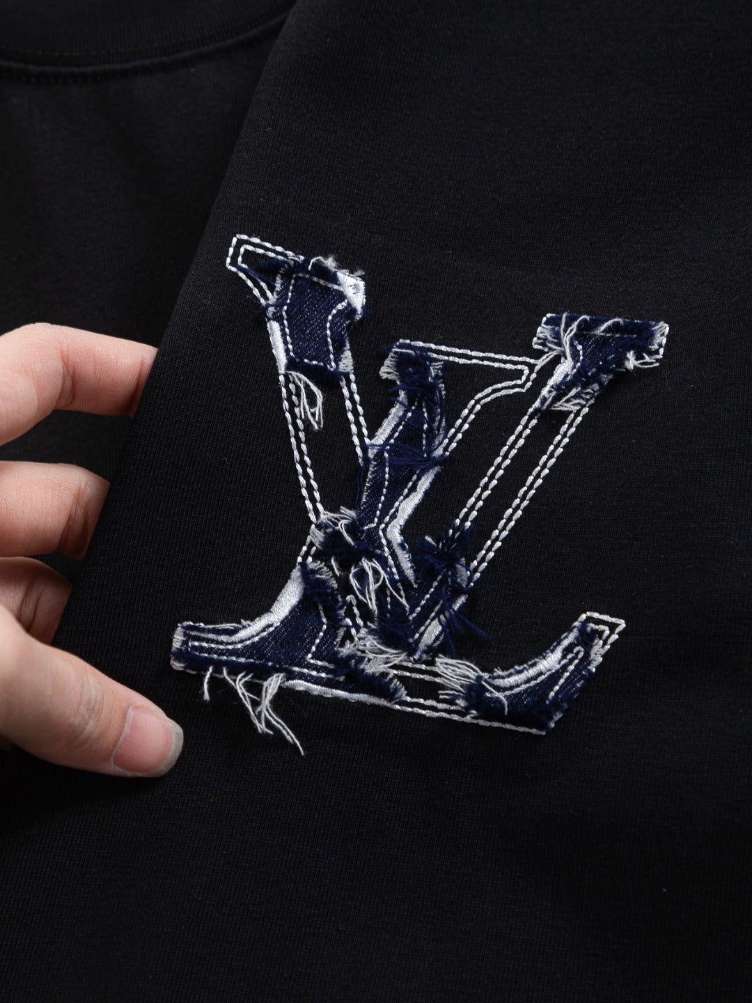 260120 New high-quality special embroidery craft T-shirt