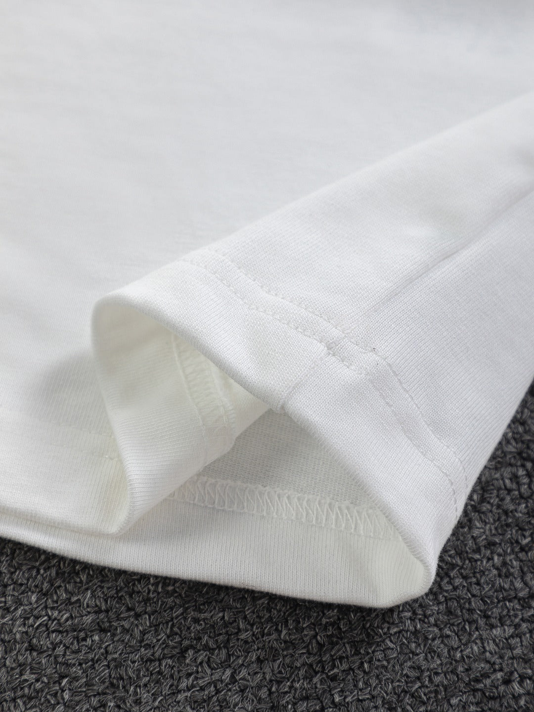 260120 New high-quality special embroidery craft T-shirt