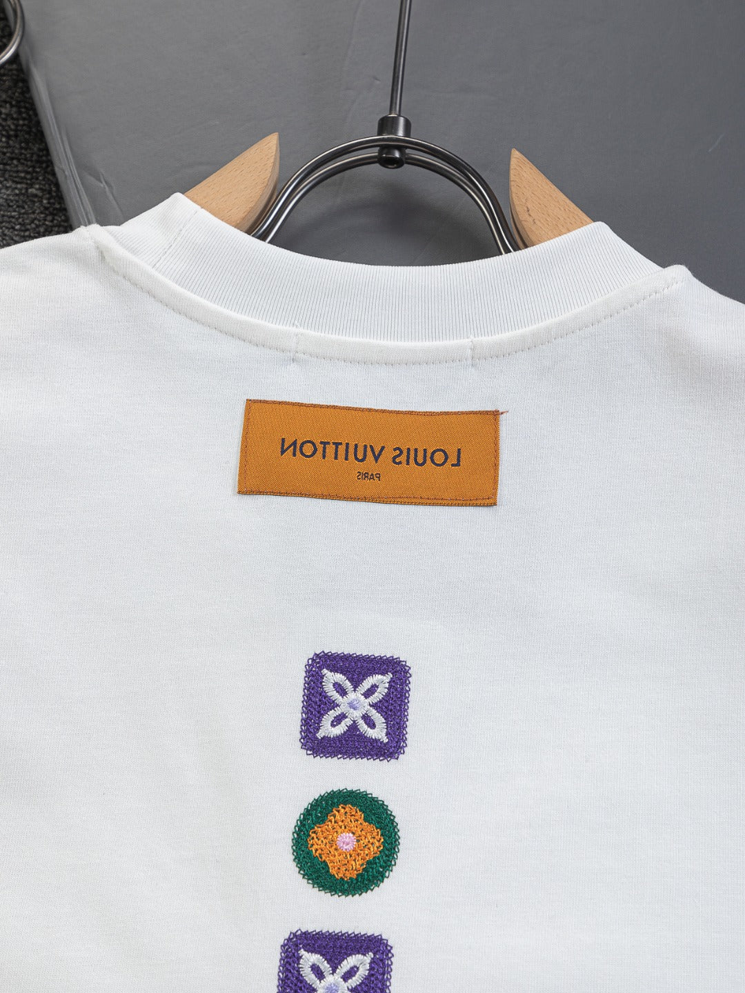 260120 New high-quality special embroidery craft T-shirt