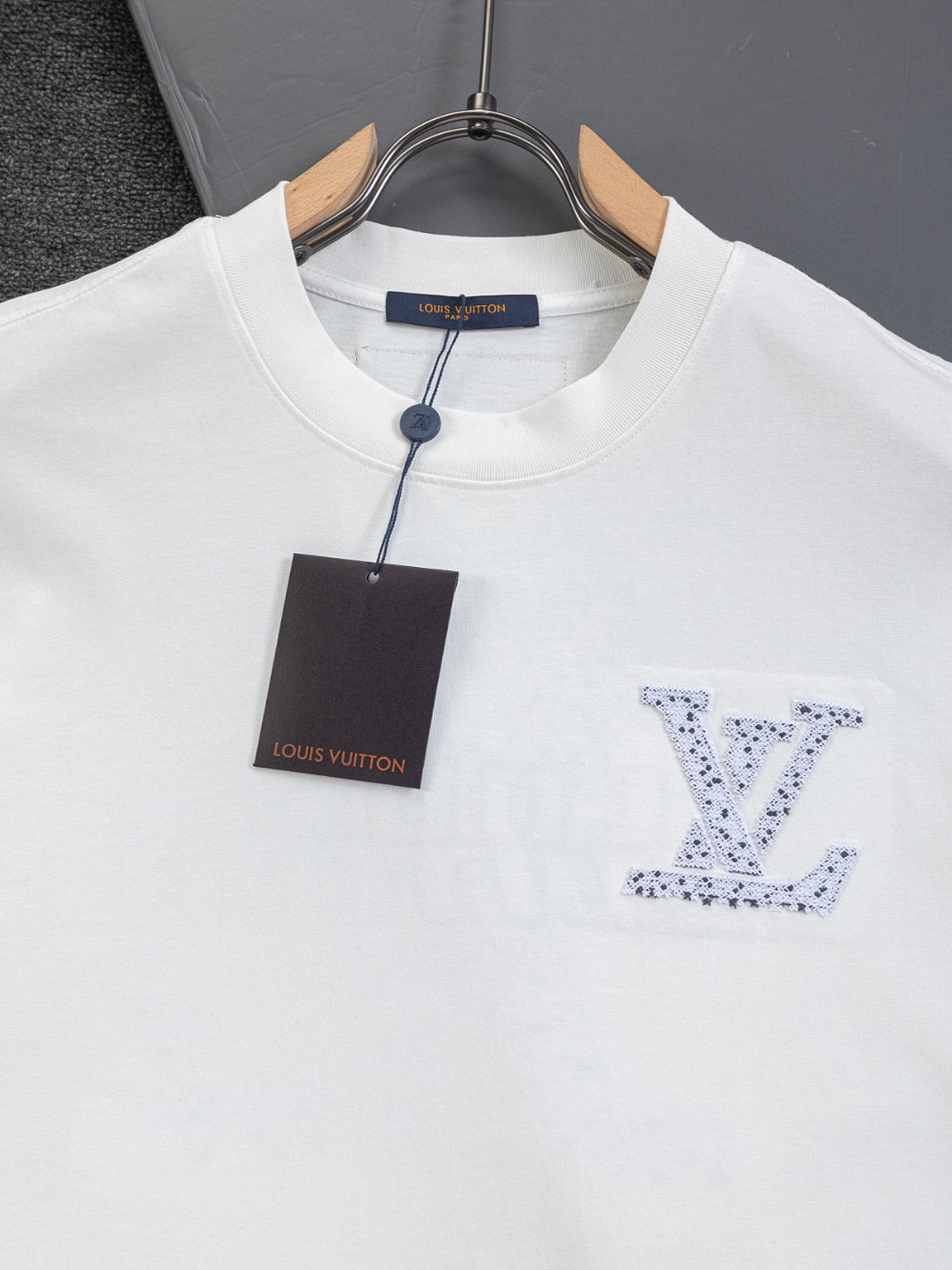 260120 New high-quality special embroidery craft T-shirt