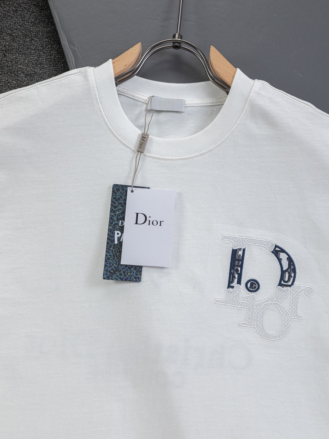 260120 New high-quality embroidered patchwork color-matched T-shirt